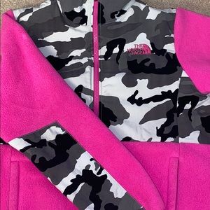 SOLD* Girls NorthFace jacket